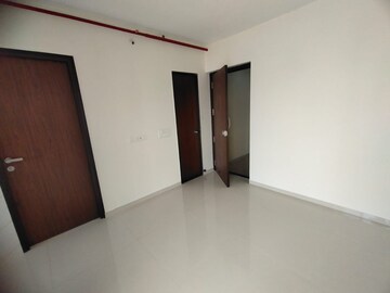Room in 1 BHK Apartment at JVM Aroma, Kasarvadavali – for Rent