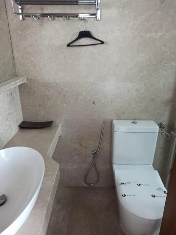 Bathroom in 4 BHK Apartment at Indiabulls Blu, Worli – for Rent