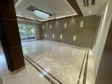 4 BHK Builder Floor For Rent in DLF Atria, Dlf Phase ii