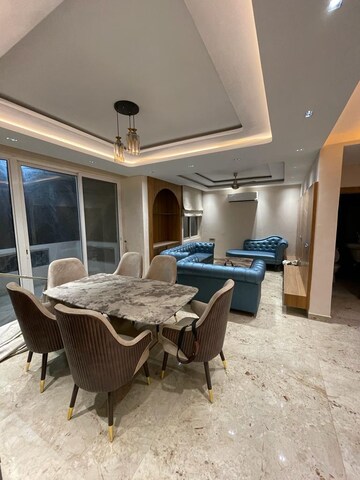 Master Bedroom in 3 BHK Builder Floor at BPTP Amstoria Country Floor, Sector 102 – for Rent
