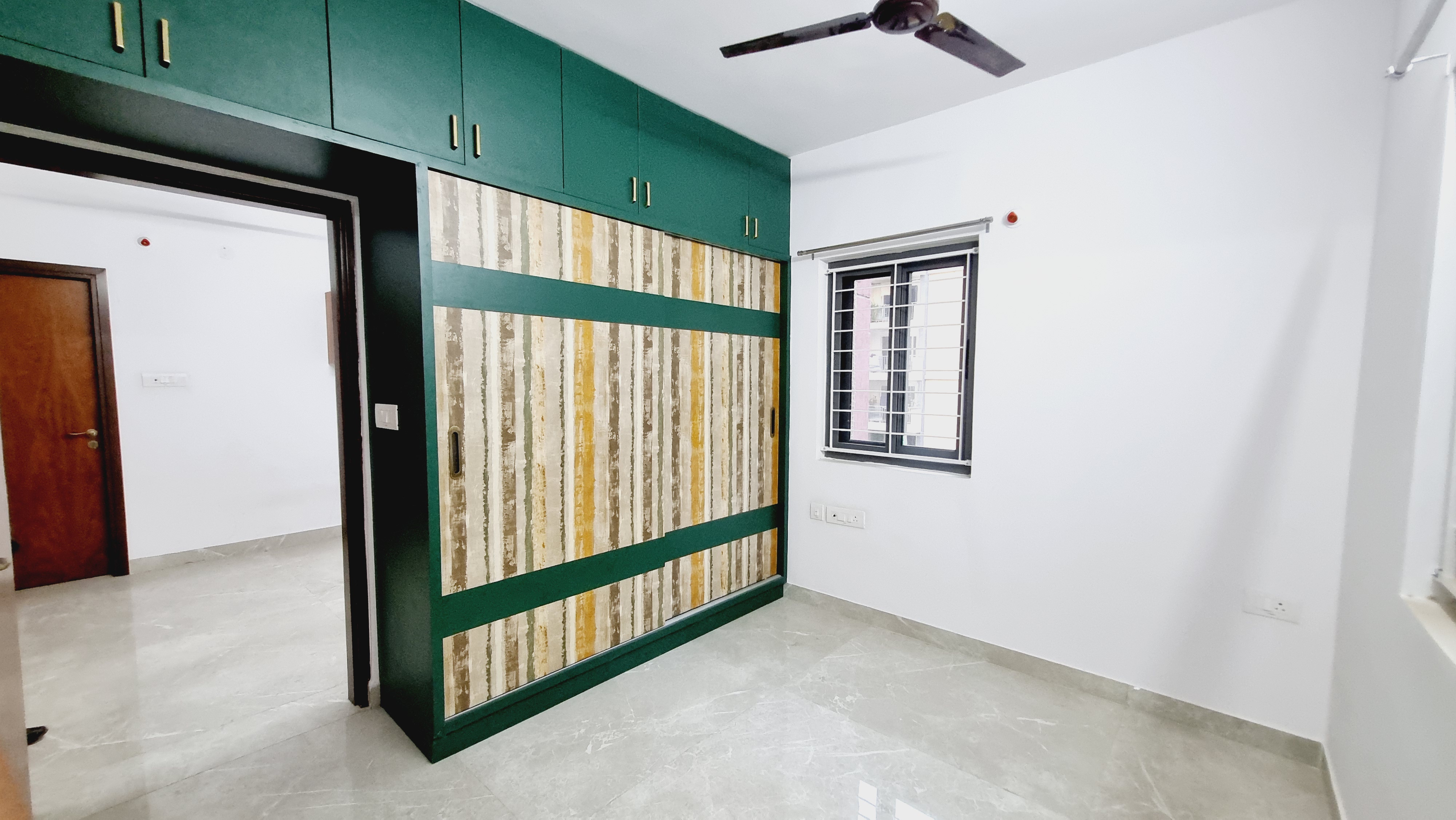 2 BHK + Pooja Room Apartment For Sale in Riddhi Saphire