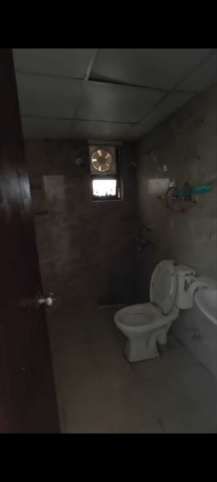 Bathroom, landcraft-river-heights 3 Bedroom 1340 Sq.Ft. Apartment In Raj Nagar Extension Ghaziabad 8334297