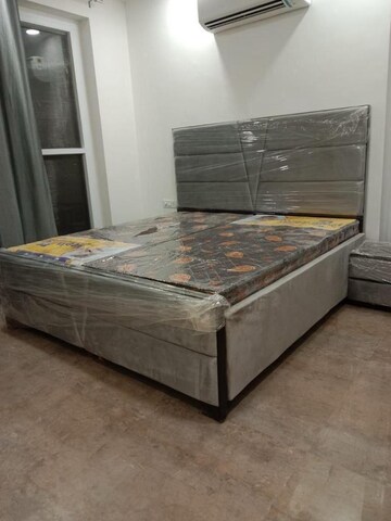 Bedroom in 2 BHK Builder Floor at Empire Floors, Sector 57 – for Rent