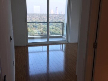 Room in 4 BHK Apartment at DLF The Crest, Sector 54 – for Rent