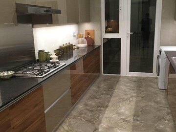 Balcony in 4 BHK Apartment at DLF The Crest, Sector 54 – for Rent