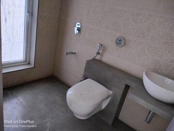 Attached Bathroom in 3 BHK Apartment at Malad West – for Rent