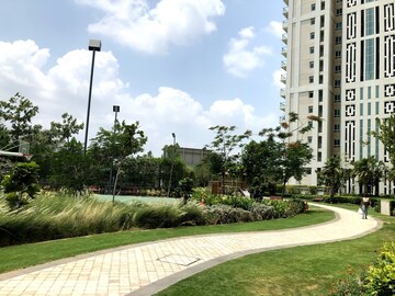 4 BHK Apartment – Exterior View View at DLF The Crest, Sector 54 - for Rent