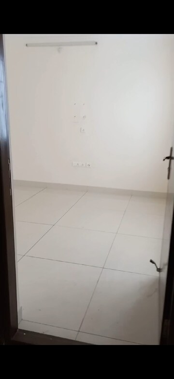 Room in 3 BHK Apartment at My Home Tarkshya, Kokapet – for Rent