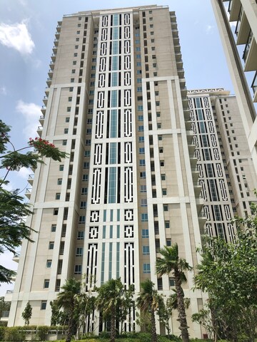 4 BHK Apartment – Exterior View View at DLF The Crest, Sector 54 - for Rent