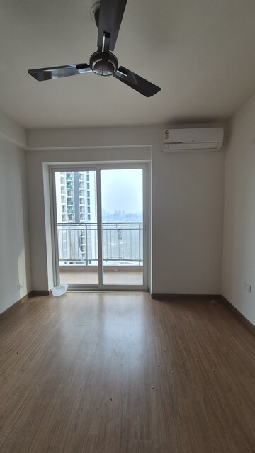 Room in 3 BHK Apartment at Chintels Serenity, Sector 109 – for Rent