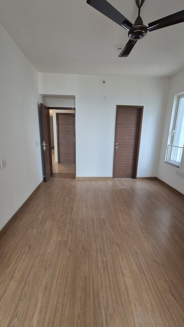 Room in 3 BHK Apartment at Chintels Serenity, Sector 109 – for Rent
