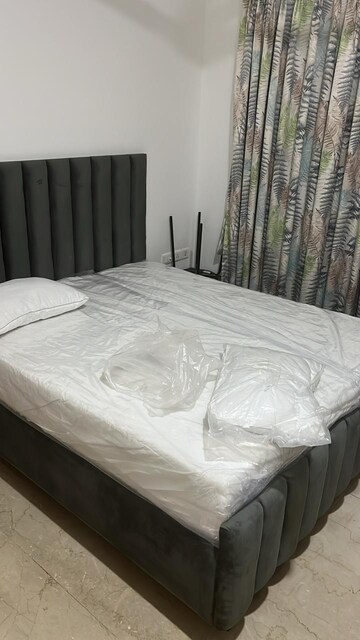 Bedroom in 3 BHK Apartment at Dosti Eastern Bay, Wadala – for Rent