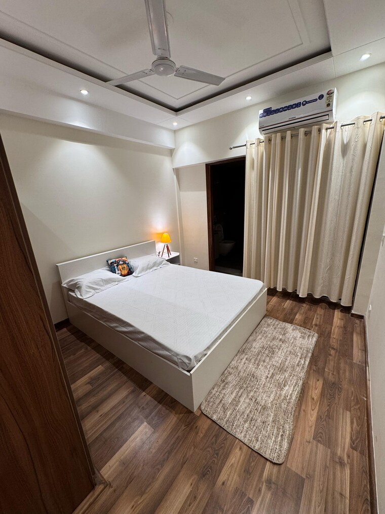 Bedroom, smart-world-gems 2 Bedroom 1103 Sq.Ft. Apartment In Sector 89 Gurgaon 8334384