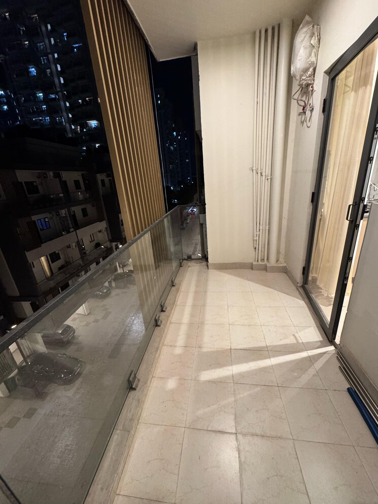 Balcony, smart-world-gems 2 Bedroom 1103 Sq.Ft. Apartment In Sector 89 Gurgaon 8334384