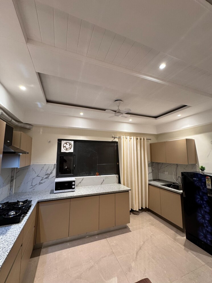 Kitchen, smart-world-gems 2 Bedroom 1103 Sq.Ft. Apartment In Sector 89 Gurgaon 8334384