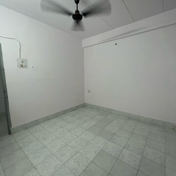 Room in 2 BHK Apartment at Harmony CHS Goregaon East, New Madha Colony – for Rent