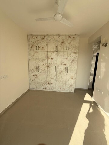 3.5 BHK Apartment For Rent in Gomti Nagar