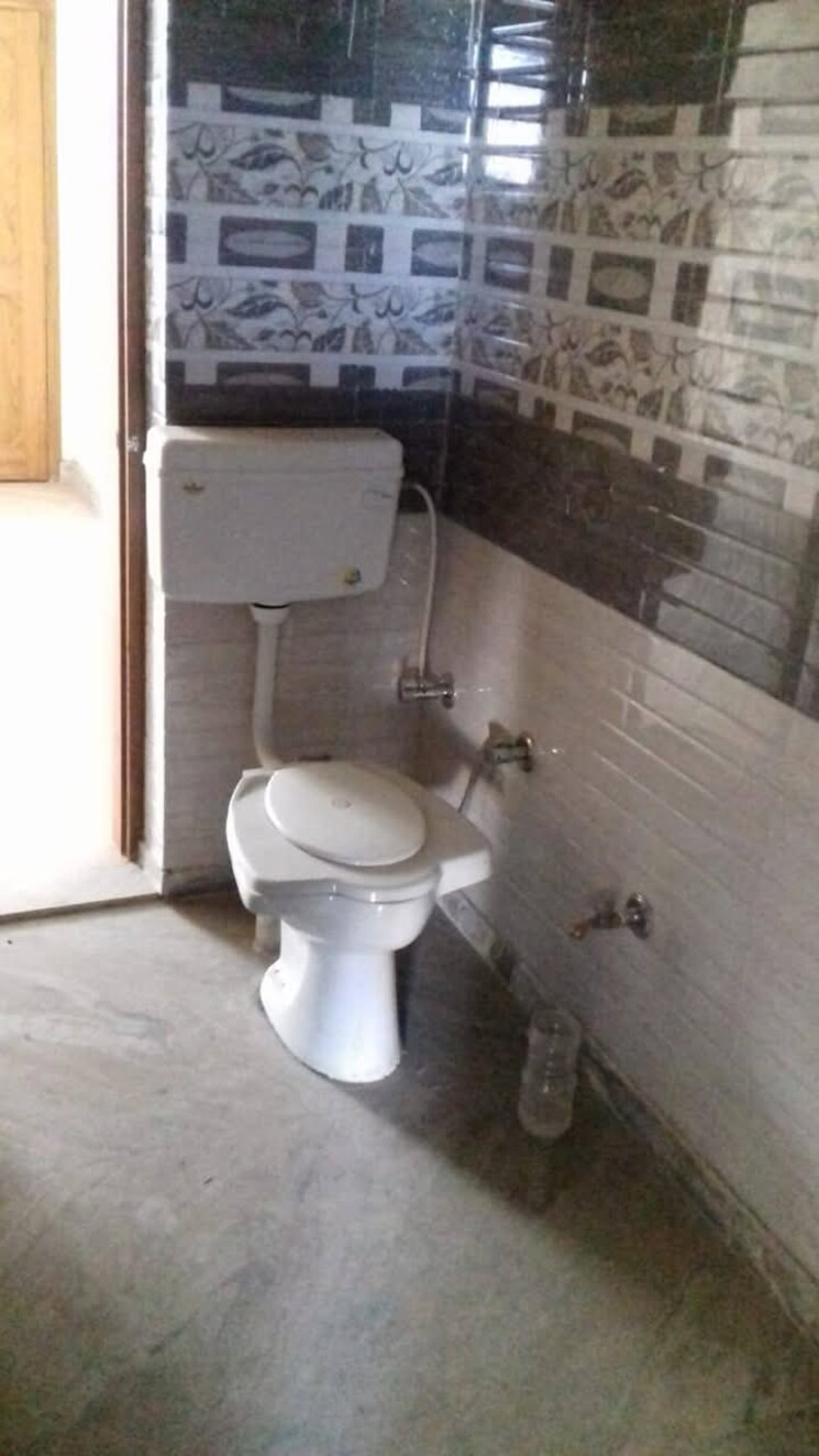Bathroom, pallavpuram 3 Bedroom 1692 Sq.Ft. Apartment In Pallavpuram Meerut 8334507