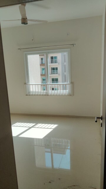 Room in 3 BHK Apartment at L&T Raintree Boulevard Phase 2, Hebbal – for Rent