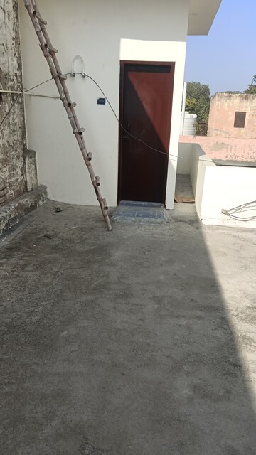Building Lobby in 3 BHK Apartment at BPTP Parkland Pride, Sector 77 – for Rent