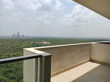 Kitchen in 4 BHK Apartment at DLF The Crest, Sector 54 – for Rent