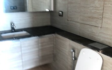 Bathroom in 4 BHK Apartment at DLF The Crest, Sector 54 – for Rent