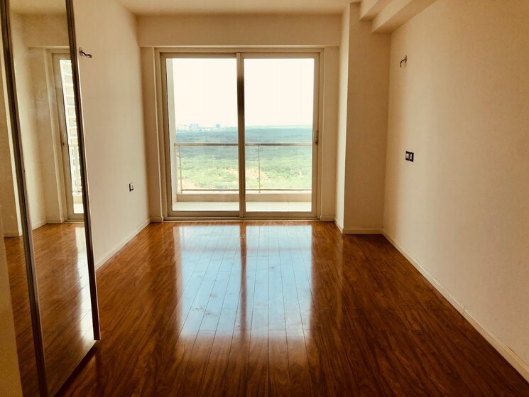 Room, dlf-the-crest 4 Bedroom 4010 Sq.Ft. Apartment In Sector 54 Gurgaon 8334673