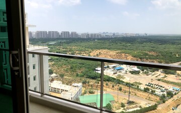 Balcony in 4 BHK Apartment at DLF The Crest, Sector 54 – for Rent