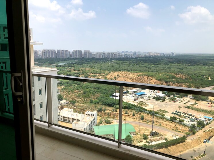 Balcony, dlf-the-crest 4 Bedroom 4010 Sq.Ft. Apartment In Sector 54 Gurgaon 8334673
