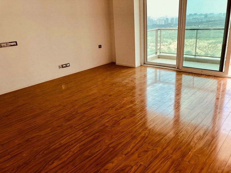 Room, dlf-the-crest 4 Bedroom 4010 Sq.Ft. Apartment In Sector 54 Gurgaon 8334673