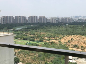 4 BHK Apartment – Exterior View View at DLF The Crest, Sector 54 - for Rent