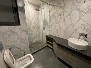 Bathroom in 3 BHK Builder Floor at Sukhdev Vihar – for Rent