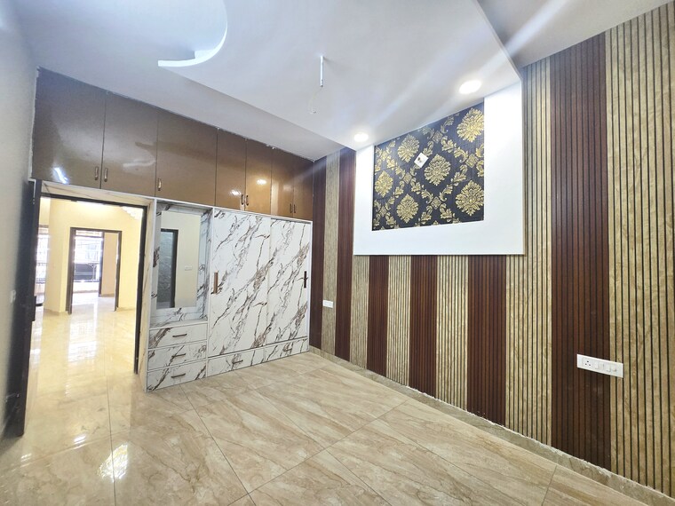 Room, sector 20 3 Bedroom 1550 Sq.Ft. Apartment In Sector 20 Panchkula 8334699