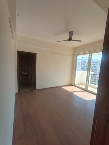 3 BHK Apartment For Rent in Puri Anand Villas Phase II, Sector 81