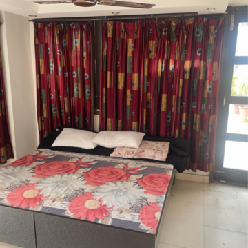 Bedroom in Studio Apartment at Motia Heights, Dhakoli Village – for Rent