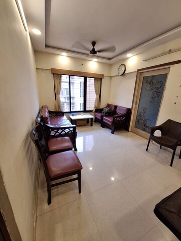 Living Room in 1 BHK Apartment at Vile Parle East – for Rent