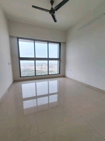 Room in 2 BHK Apartment at Lodha Vista, Lower Parel – for Rent