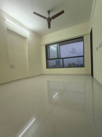 Room in 2 BHK Apartment at Sugee Atharva, Prabhadevi – for Rent