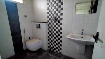 Bathroom in 3 BHK Apartment at Jalahalli – for Rent