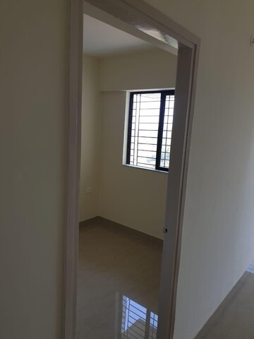 Room in 1 BHK Apartment at Raunak Delight, Owale – for Rent