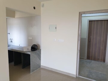 Bathroom in 1 BHK Apartment at Raunak Delight, Owale – for Rent