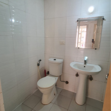 Attached Bathroom in 2.5 BHK Apartment at Supertech Cape Town, Sector 74 – for Rent