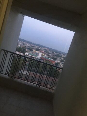 Bedroom in 3 BHK Apartment at Jankipuram – for Rent