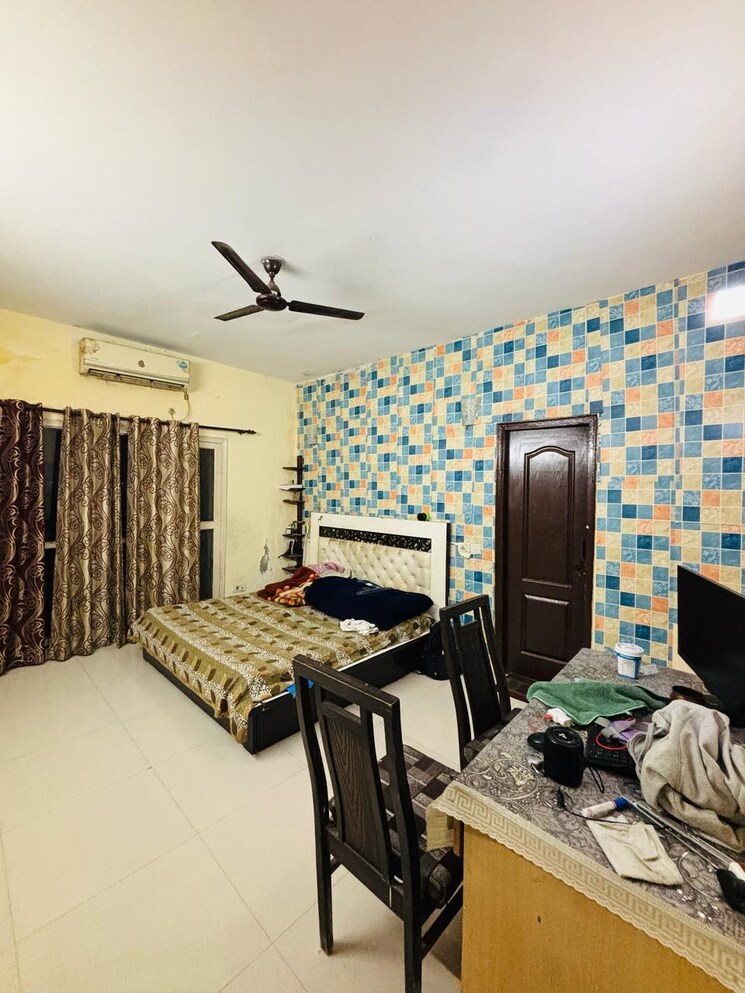Master Bedroom, msa-golf-gardenia 3 Bedroom 1650 Sq.Ft. Apartment In Alpha Ii Greater Noida Greater Noida 8334943