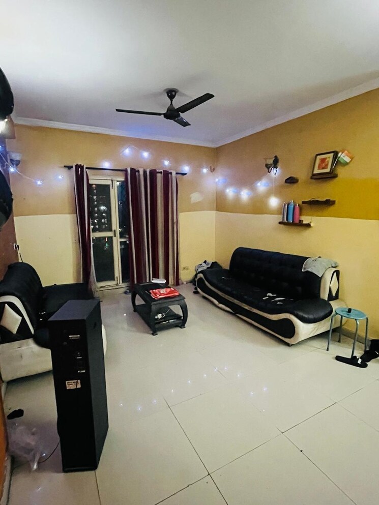 Living Room, msa-golf-gardenia 3 Bedroom 1650 Sq.Ft. Apartment In Alpha Ii Greater Noida Greater Noida 8334943