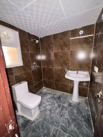 Master Bedroom in 2 BHK Apartment at Migsun Twinz, Eta Ii Greater Noida – for Rent
