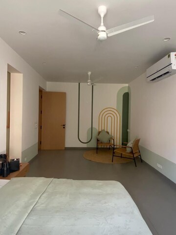 Room in 3.5 BHK Apartment at Ireo The Grand Arch, Sector 58 – for Rent