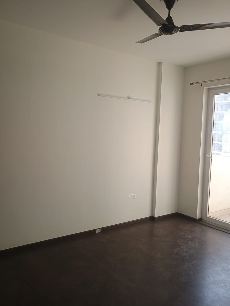 Room, puri-pranayam 3 Bedroom 1857 Sq.Ft. Apartment In Sector 82 Faridabad 8334986