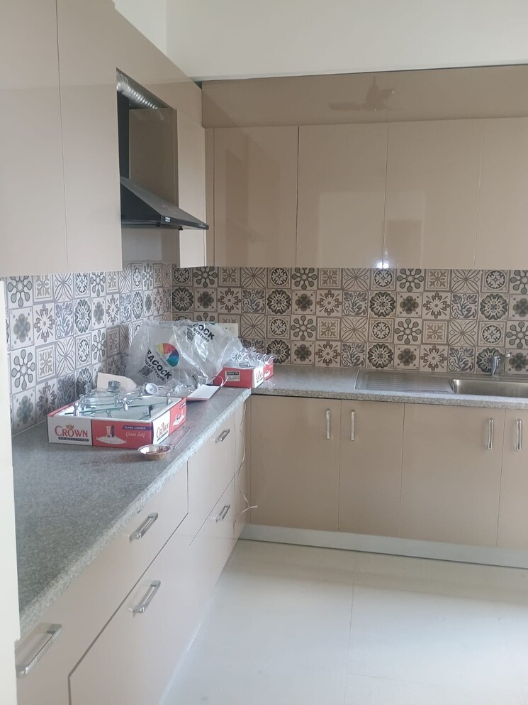Kitchen, puri-pranayam 3 Bedroom 1857 Sq.Ft. Apartment In Sector 82 Faridabad 8334986