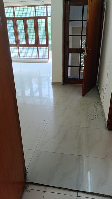 Room in 3 BHK Apartment at Puri Pranayam, Sector 82 – for Rent